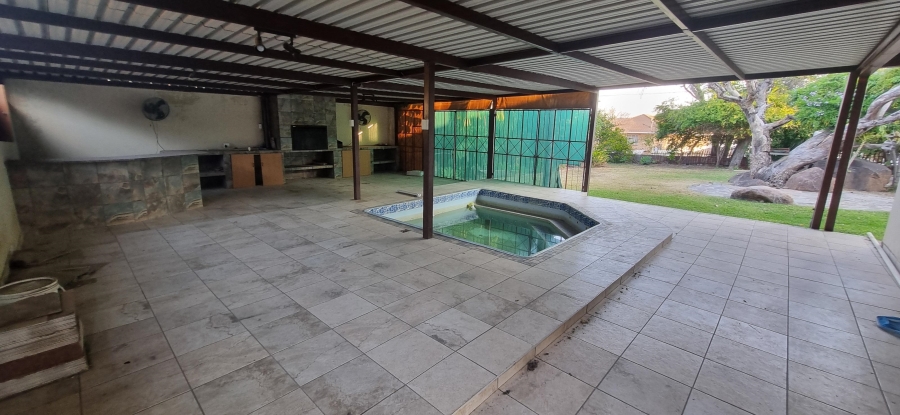 4 Bedroom Property for Sale in Elandsrand North West